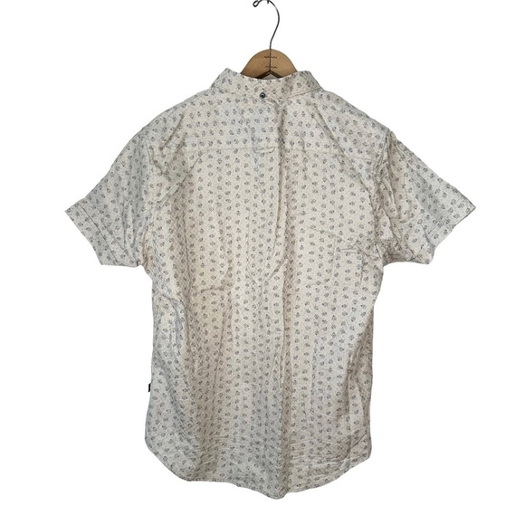 Denim & Flower | Floral Short Sleeve Slim Fit Button Down Shirt - Picture 2 of 6